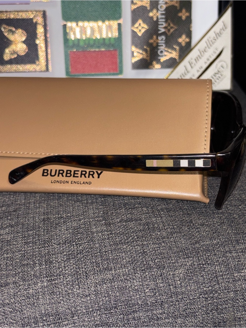 Burberry Women's Tortoiseshell Sunglasses with Tan Case - Picture 3 of 7